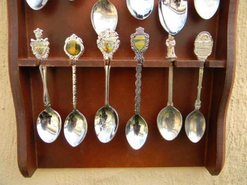 18 spoons mixed with free rack